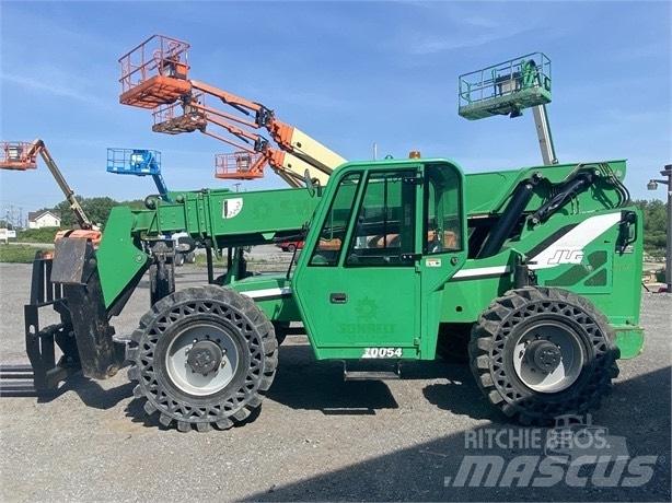 SkyTrak 10054 Telescopic handlers