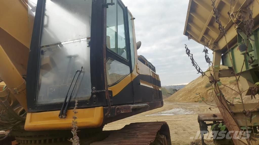 CAT 345 B L Chassis and suspension