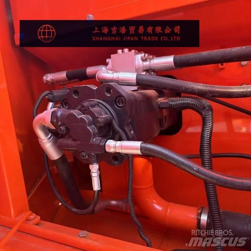 Doosan DX 150 Midi excavators  7t - 12t