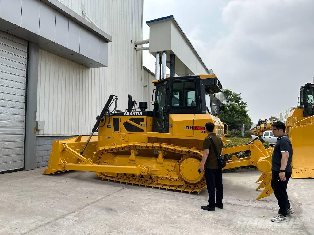 Shantui DH17 Crawler dozers