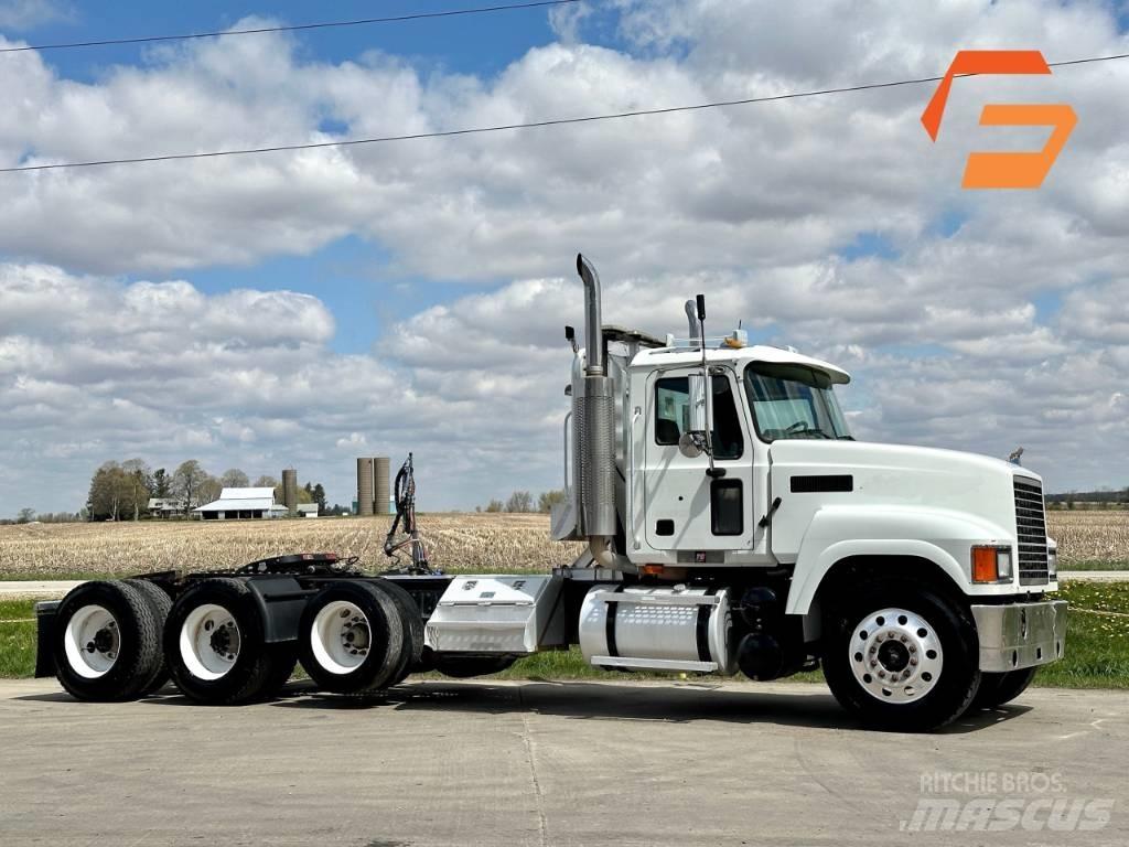 Mack CH 613 Tractor Units
