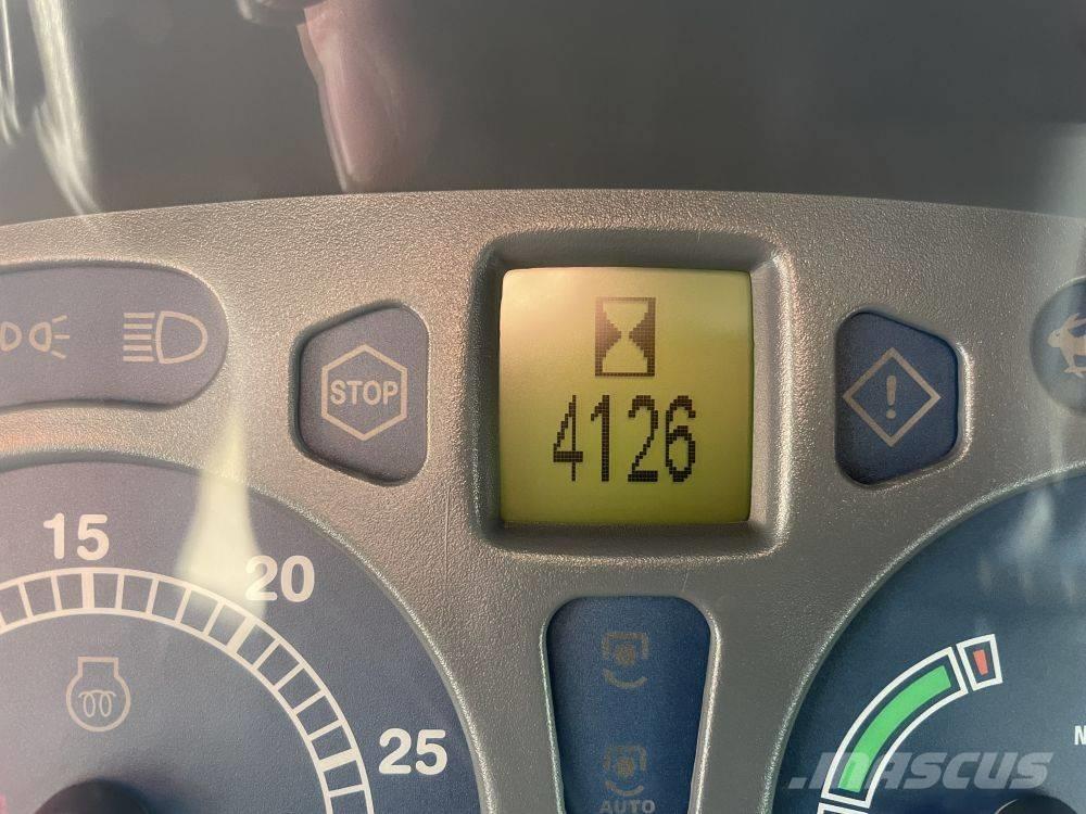 New Holland TL 100 A Tractors