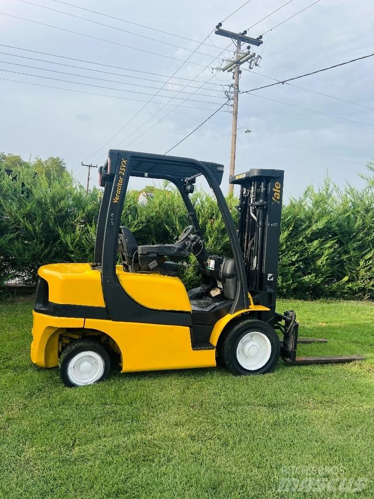 Yale 2500D Diesel trucks