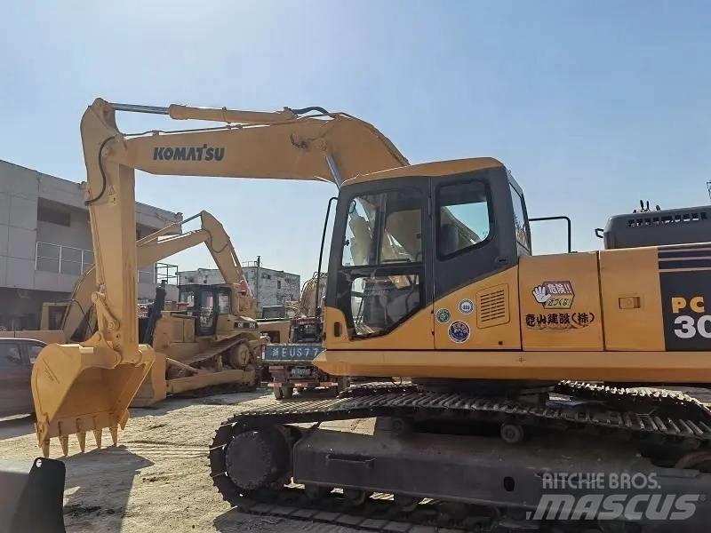 Komatsu PC 300 Crawler excavators