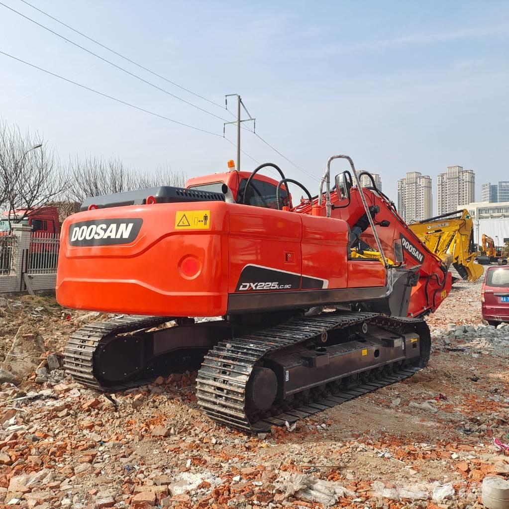 Doosan DX225LC-9C Crawler excavators