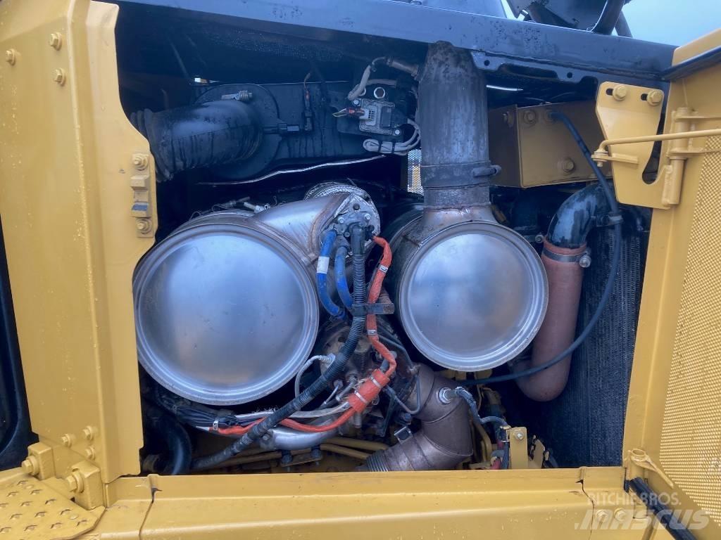 CAT D 6 LGP Crawler dozers