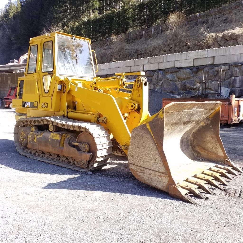CAT 963 Crawler loaders