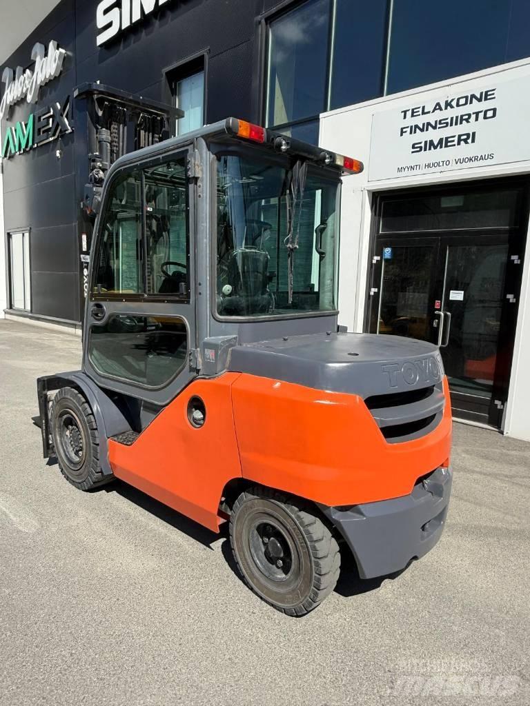 Toyota 40-8 FD45 N Diesel trucks