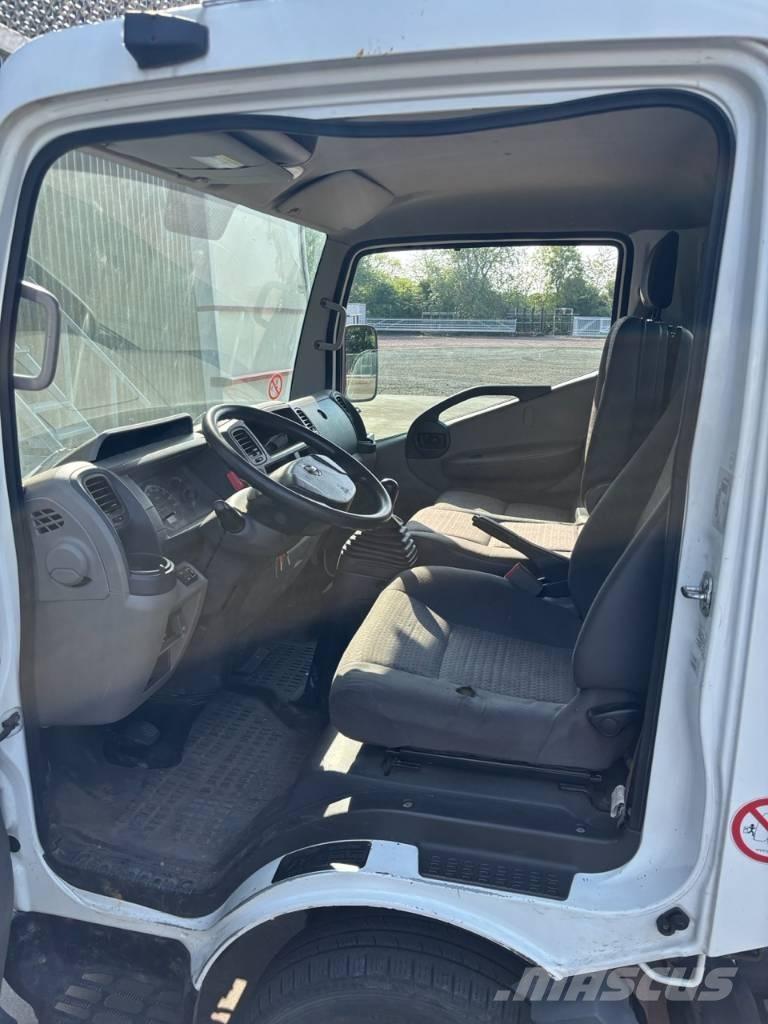 Palfinger P 260 B Truck & Van mounted aerial platforms
