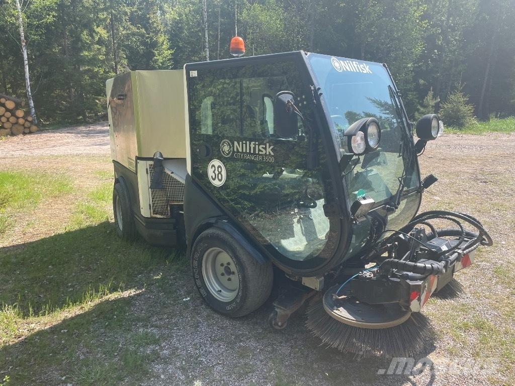 Nilfisk CR 3500 Sweepers