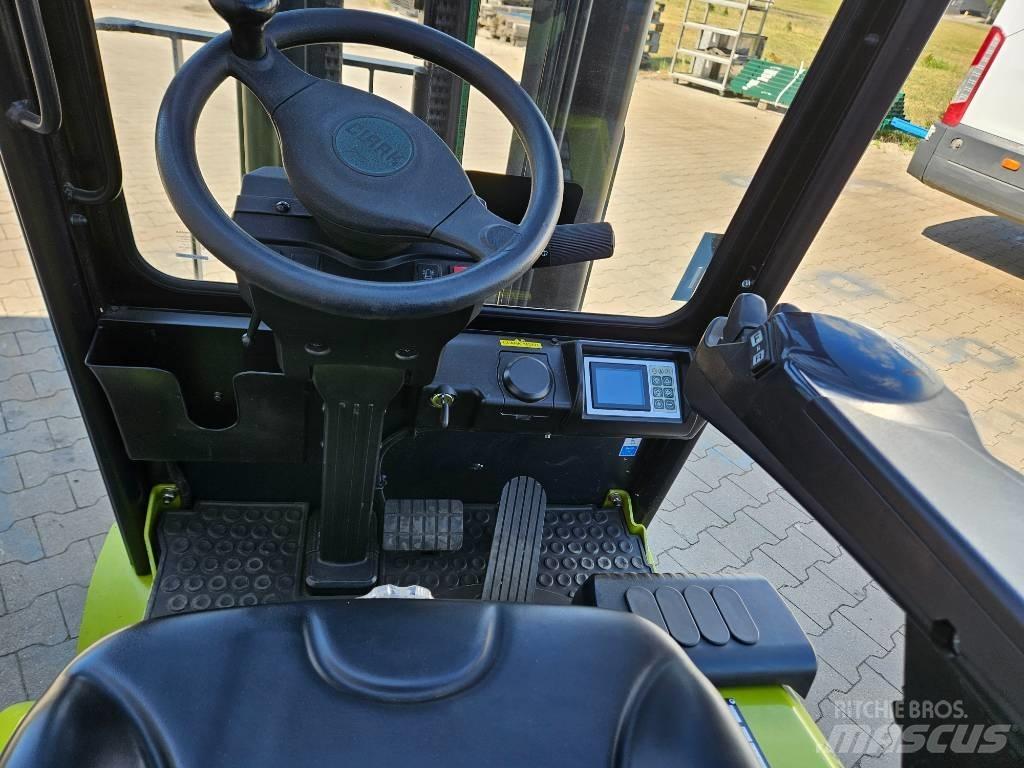 Clark GTX 18 Electric forklift trucks