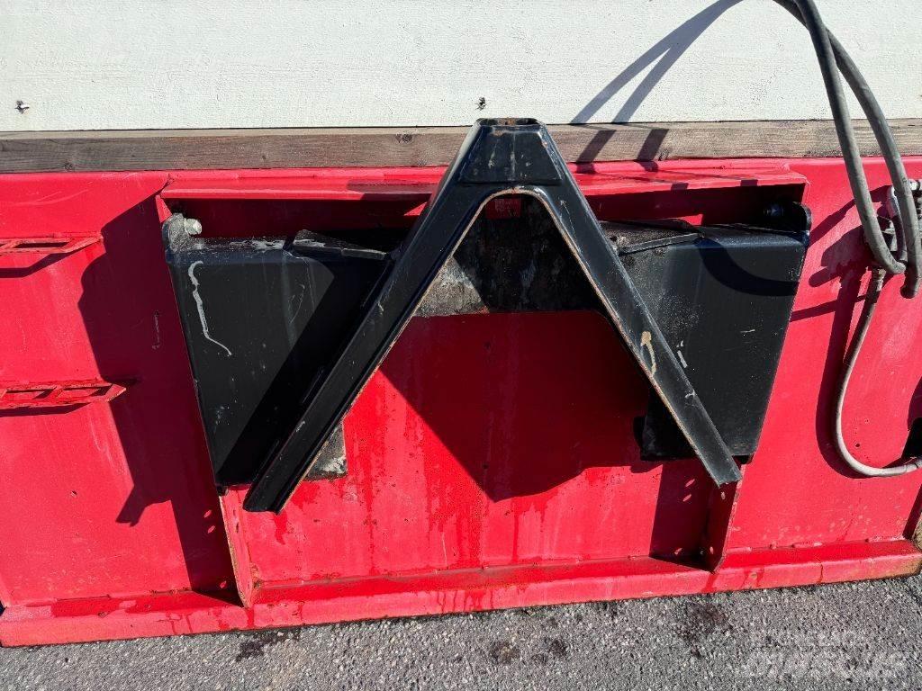 Tokvam SMA1100 Sand and salt spreaders