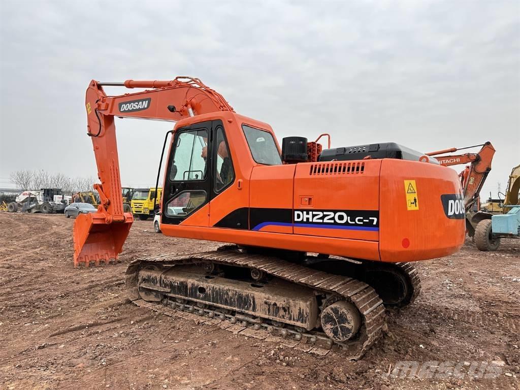 Doosan DH220-7 Crawler excavators