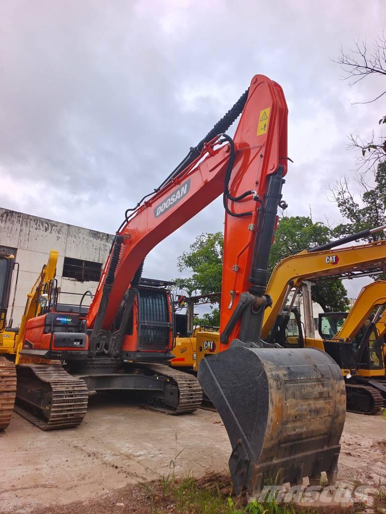 Doosan DX 300 LC-9C Crawler excavators