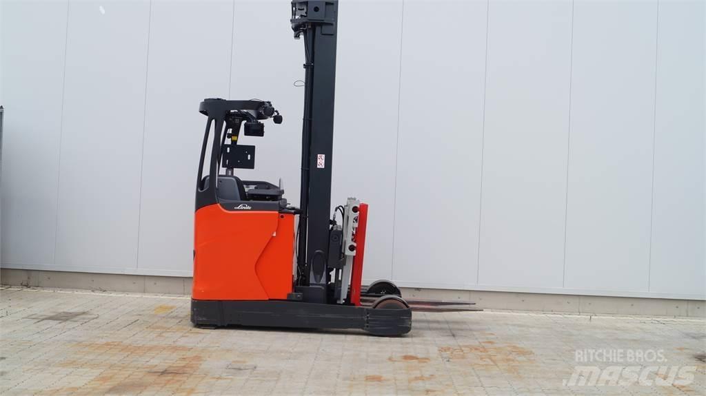 Linde R25 Reach trucks