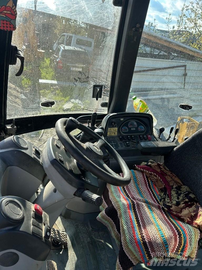 CAT 422 E Backhoe loaders