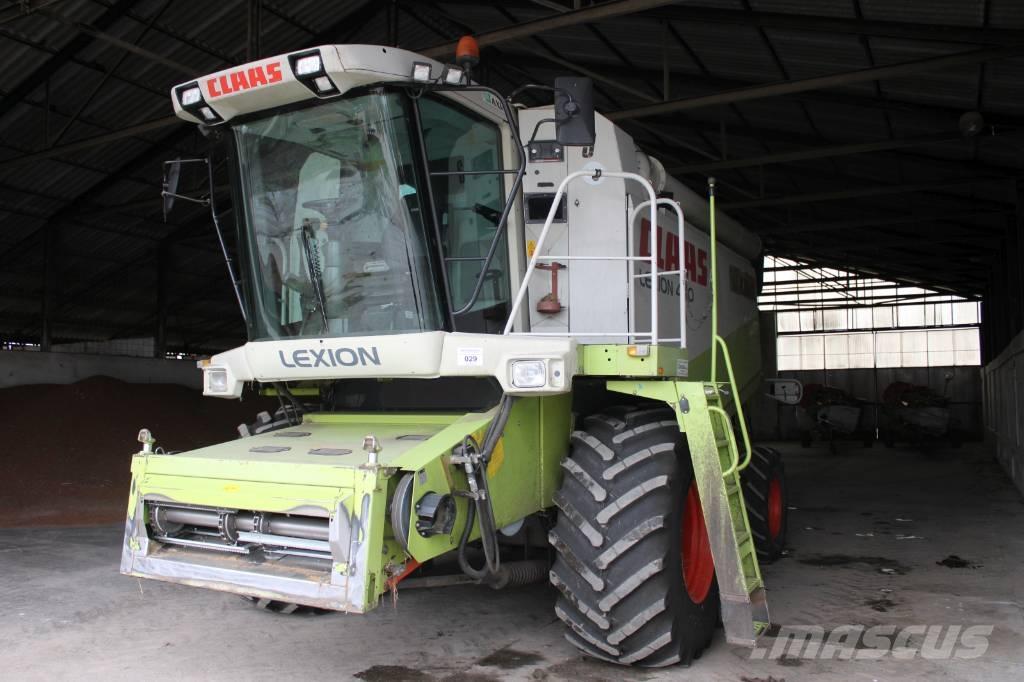 CLAAS Lexion 450 Combine harvesters