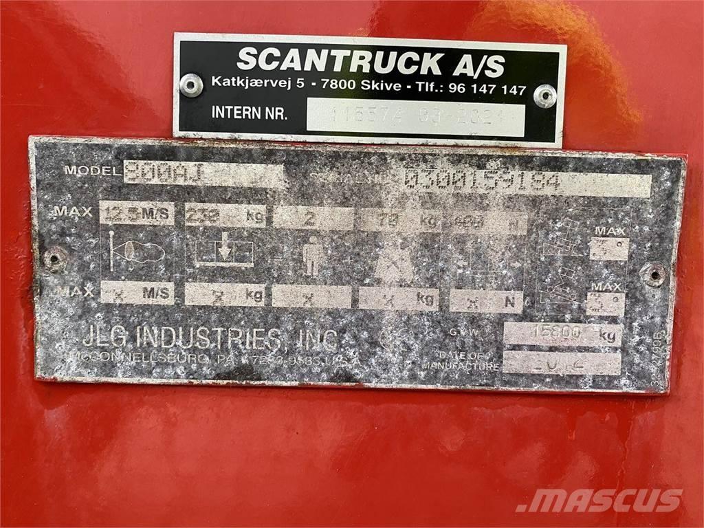 JLG 800AJ Articulated boom lifts