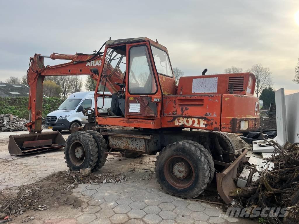 Atlas 1302 E Wheeled excavators