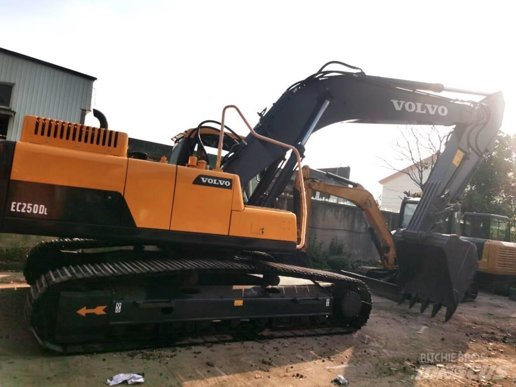 Volvo EC 250 D L Crawler excavators