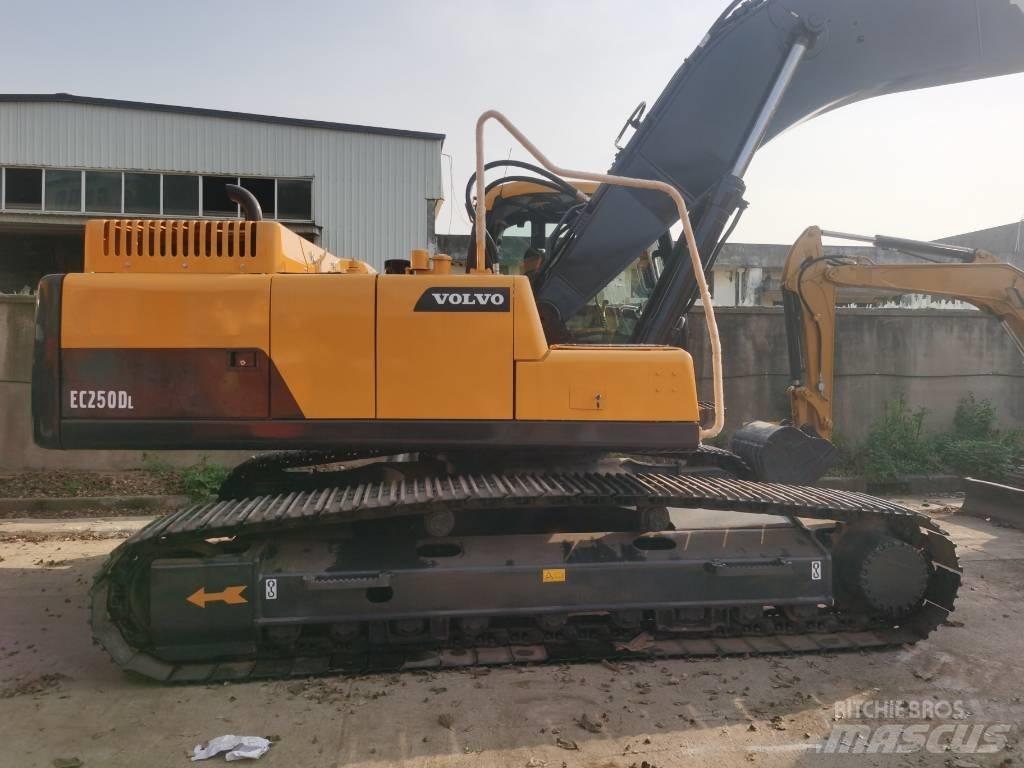 Volvo EC 250 D L Crawler excavators