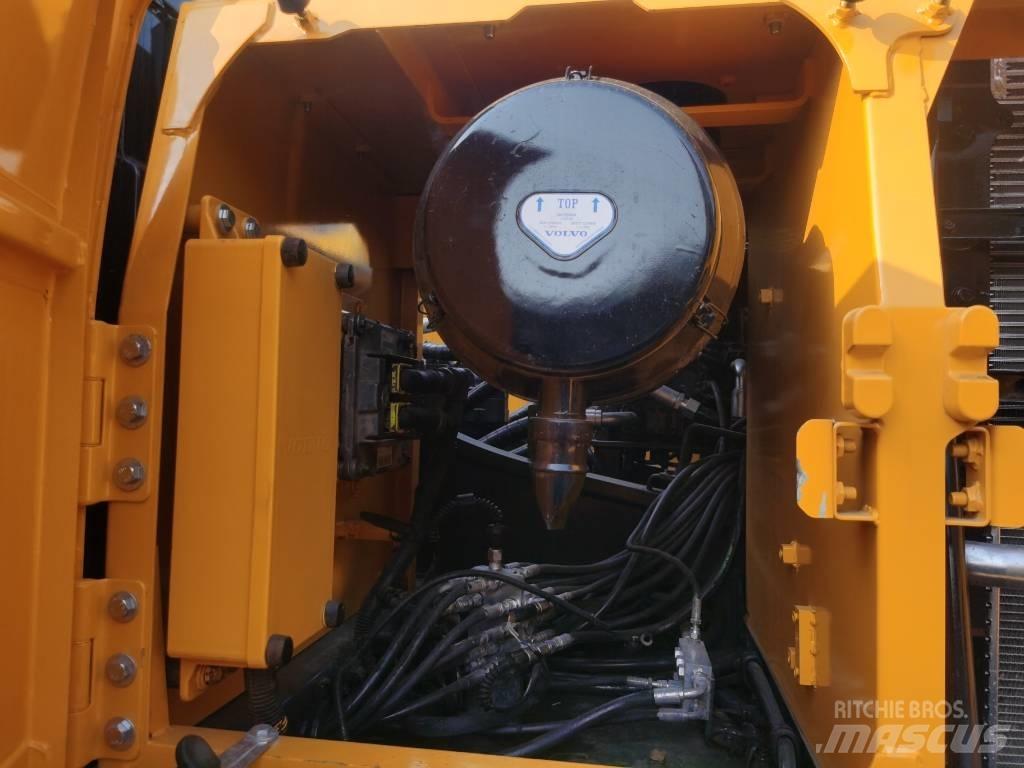 Volvo EC 250 D L Crawler excavators