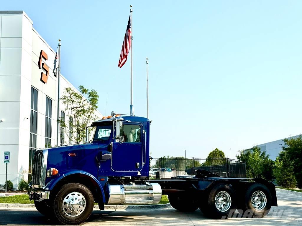 Peterbilt 365 Tractor Units