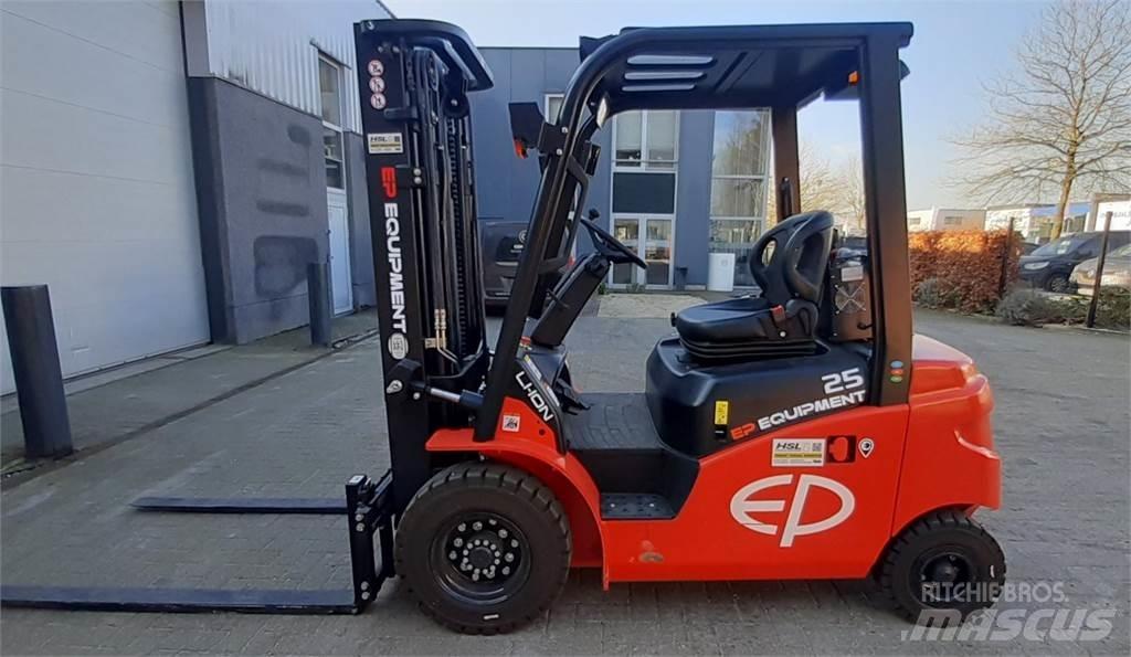  EFL253-B Electric forklift trucks