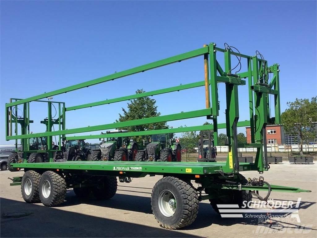 Pronar T028 KM Bale trailers