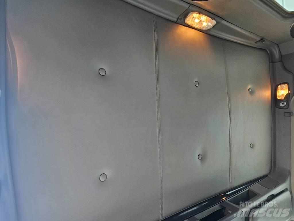 Kenworth T 800 Tractor Units