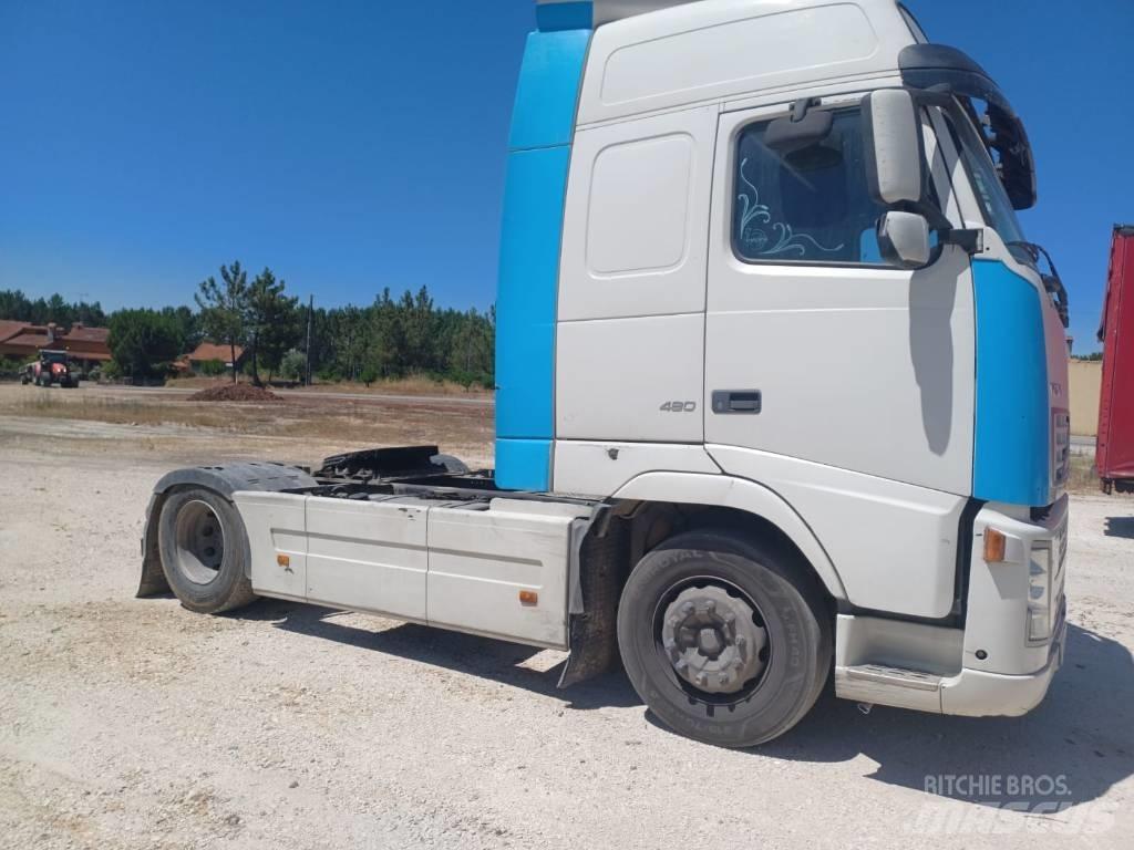 Volvo 480 Tractor Units