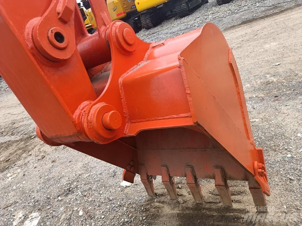 Hitachi ZX 70 Crawler excavators