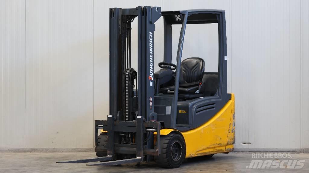Jungheinrich EFG 220 Electric forklift trucks