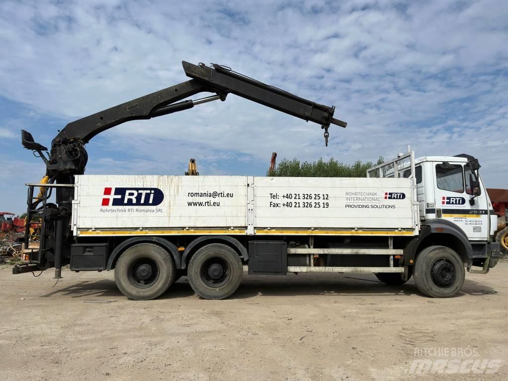 Mercedes-Benz 2531 Crane trucks