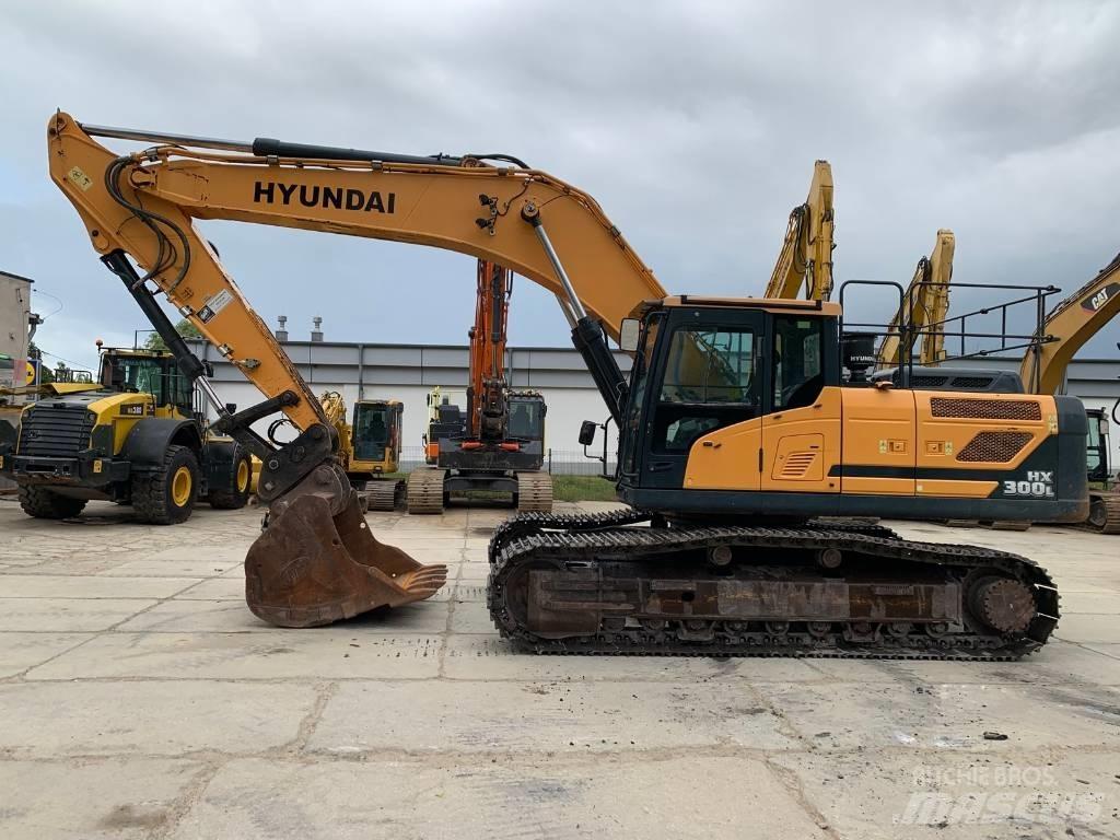 Hyundai HX 300 L Crawler excavators
