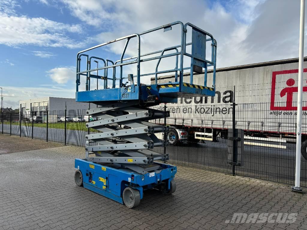 Genie GS-3246 Scissor lifts