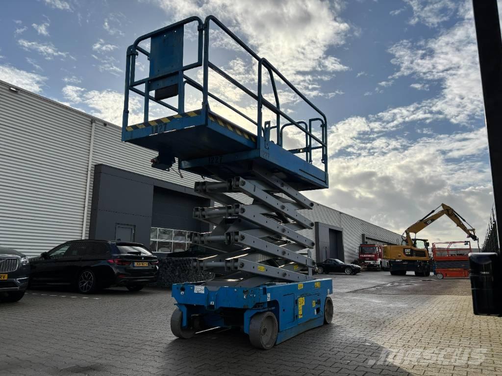 Genie GS-3246 Scissor lifts