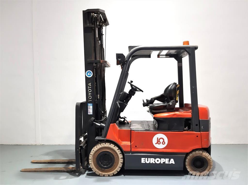 Toyota 7FBMF25 Electric forklift trucks