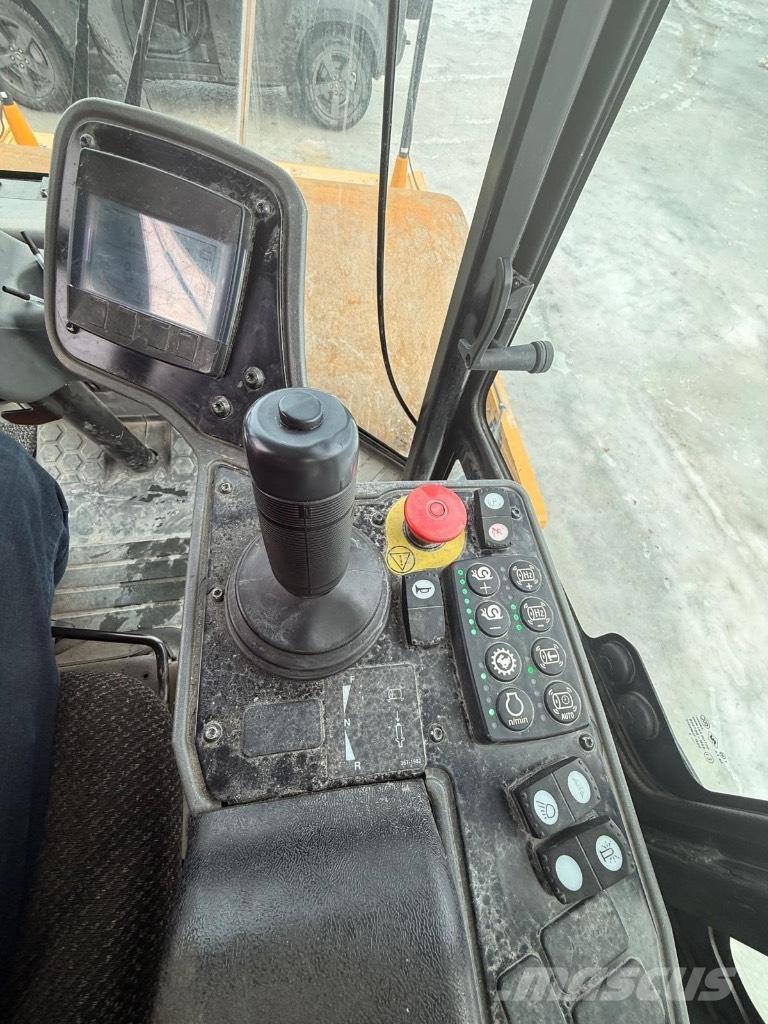 CAT CS 68 B Single drum rollers