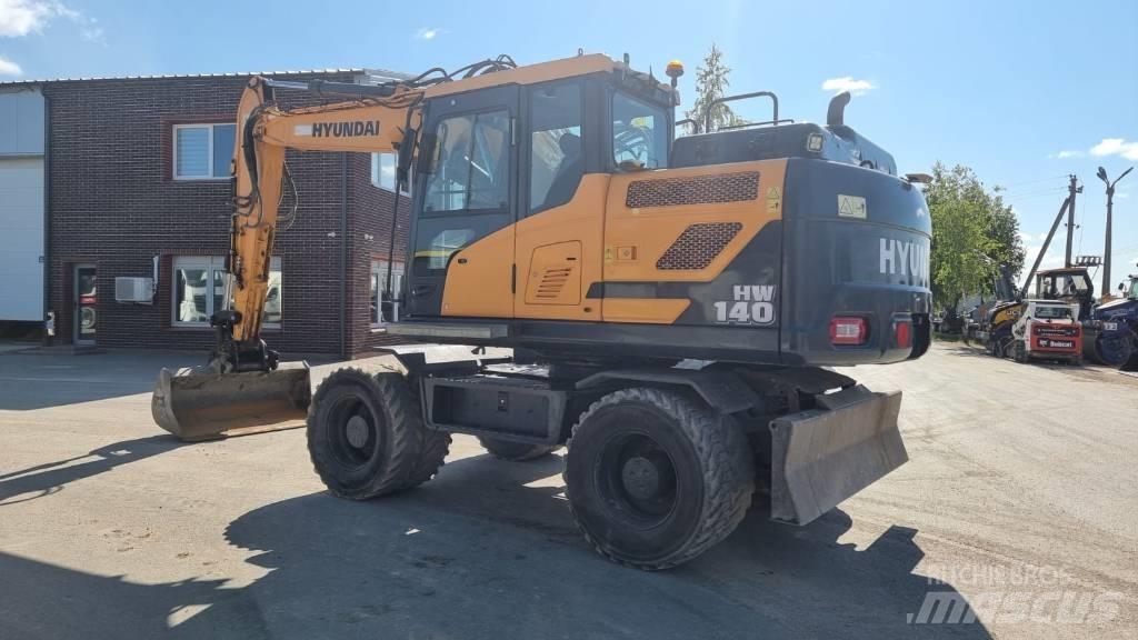 Hyundai HW 140 Wheeled excavators
