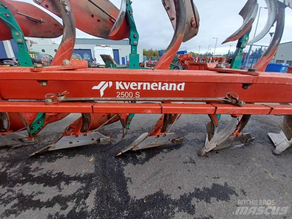 Kverneland 2500S Conventional ploughs
