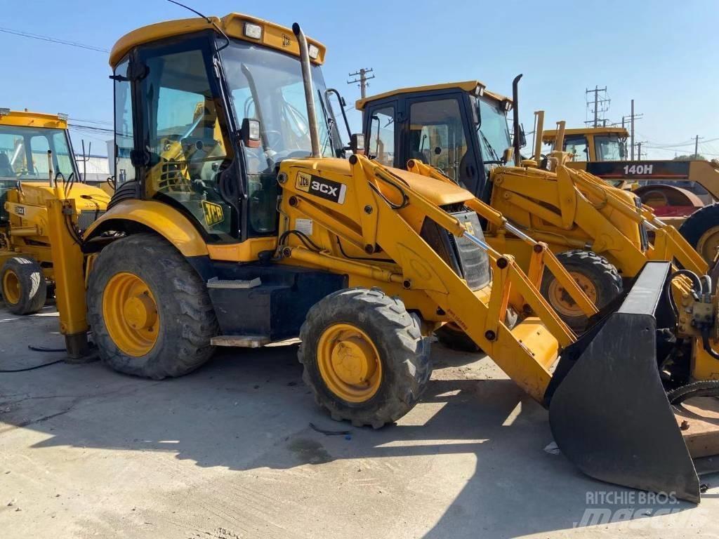 JCB 3 CX Backhoe loaders