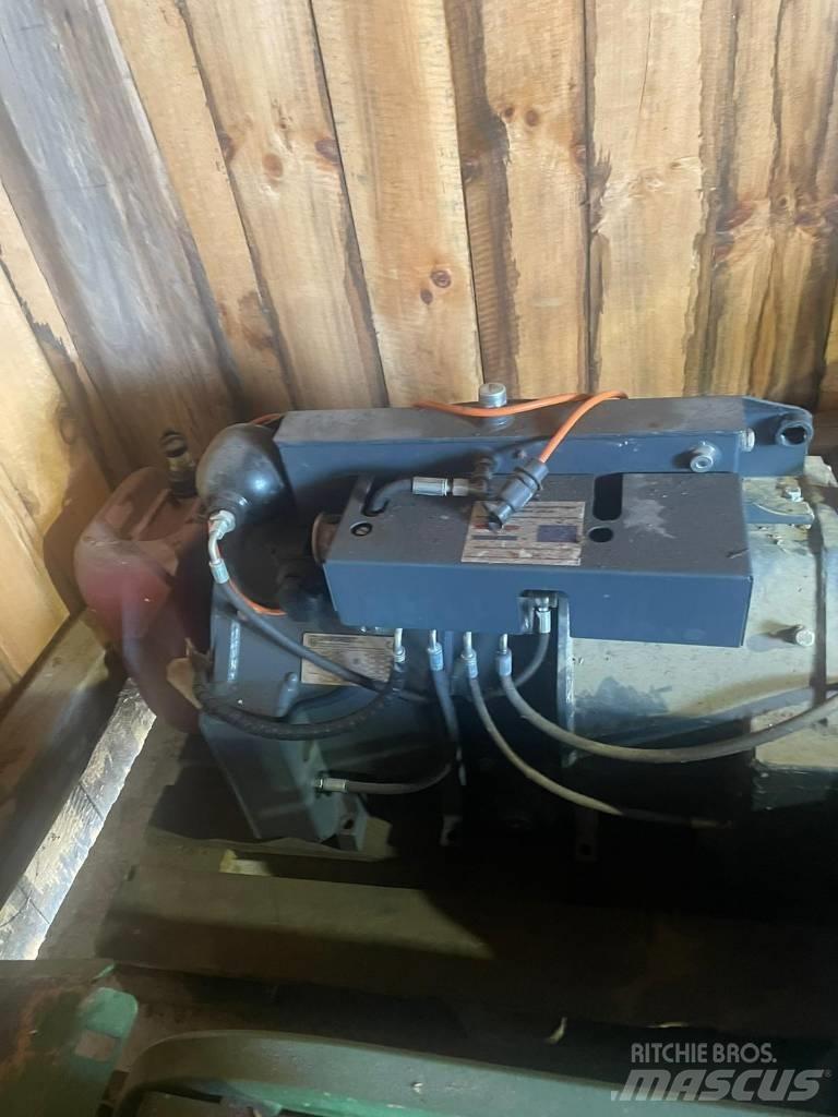 UNIFOREST 2x85 Winches
