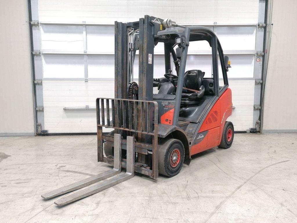 Linde H25D-02 Diesel trucks