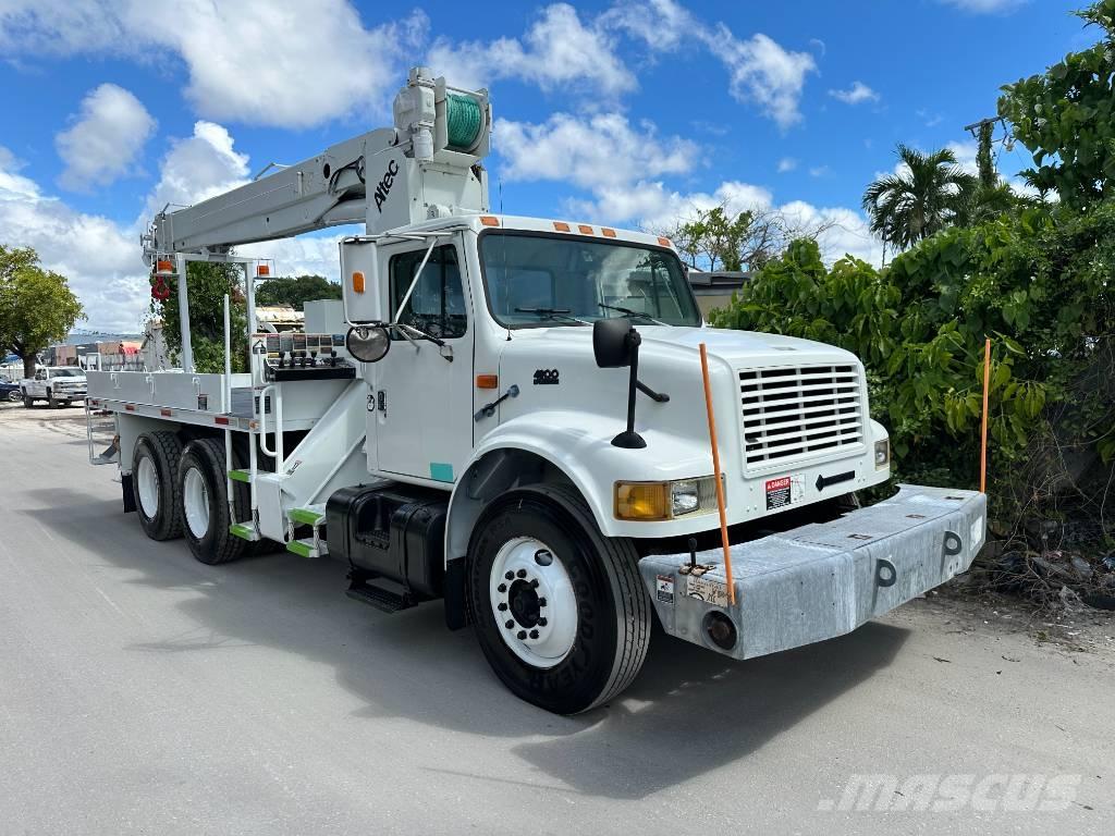 International 4900 Other trucks
