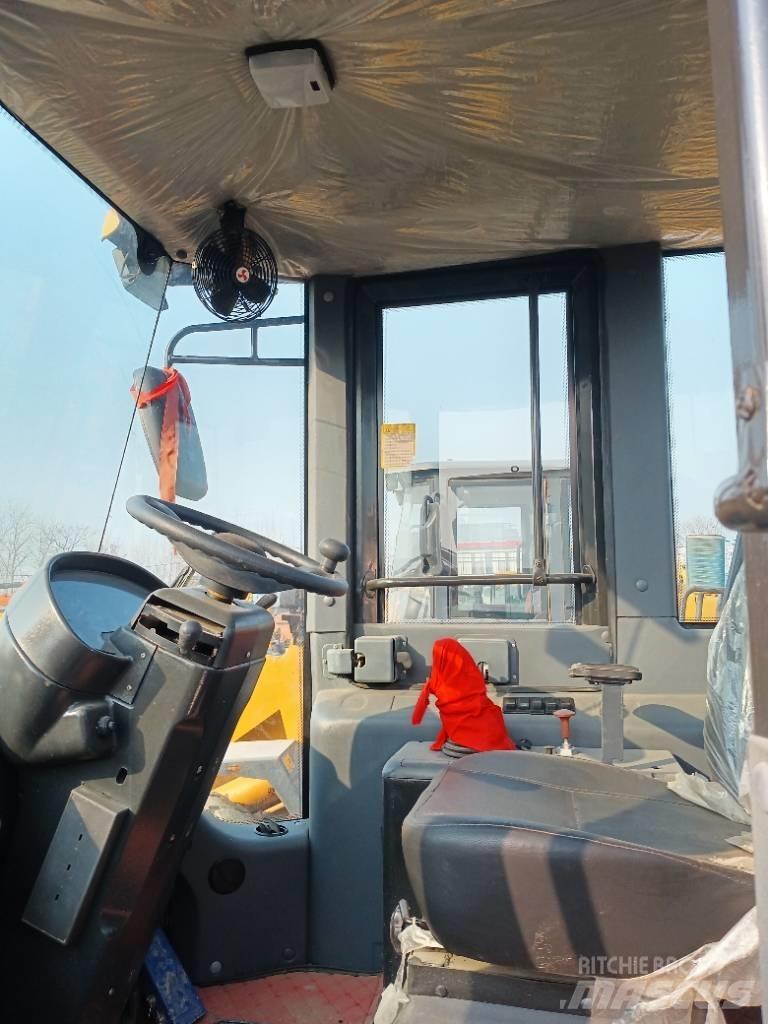 临工 956 Wheel loaders