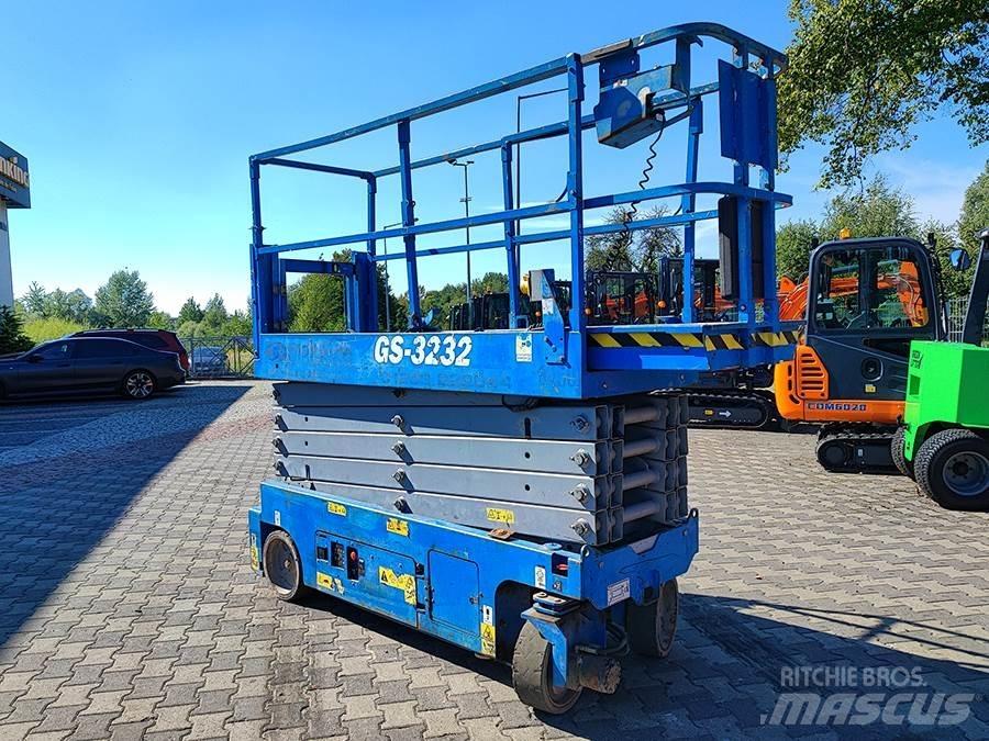 Genie GS-3232 Scissor lifts