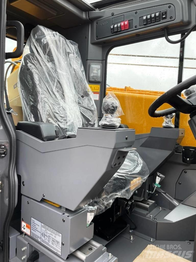Kato CR-130Rv All terrain cranes