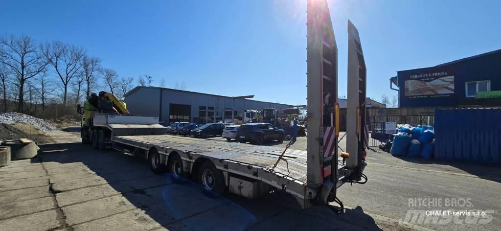 Schwarzmüller D40R Low loader-semi-trailers