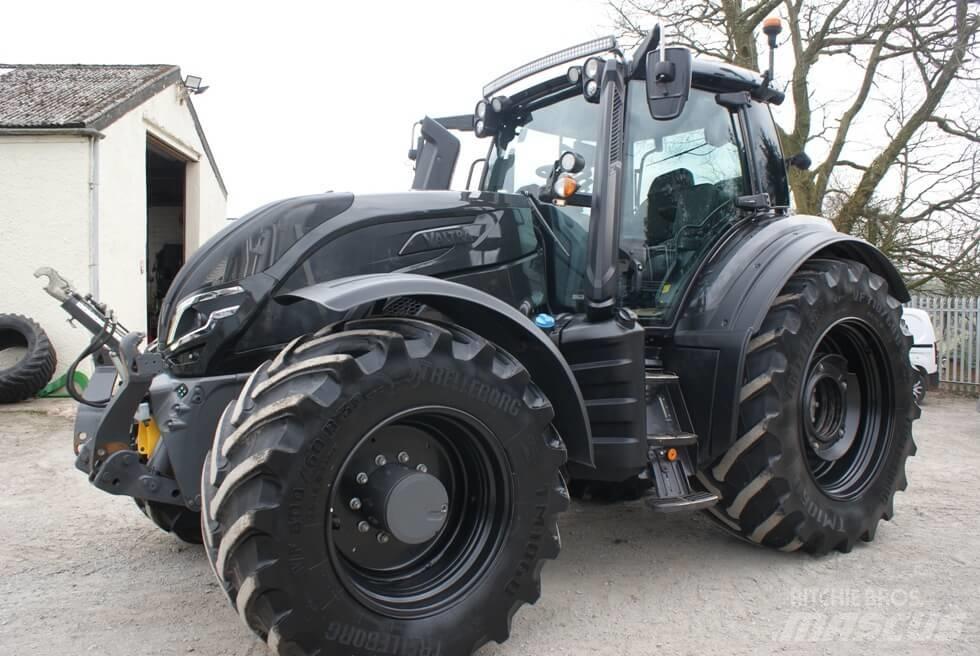 Valtra T 255 Versu Tractors